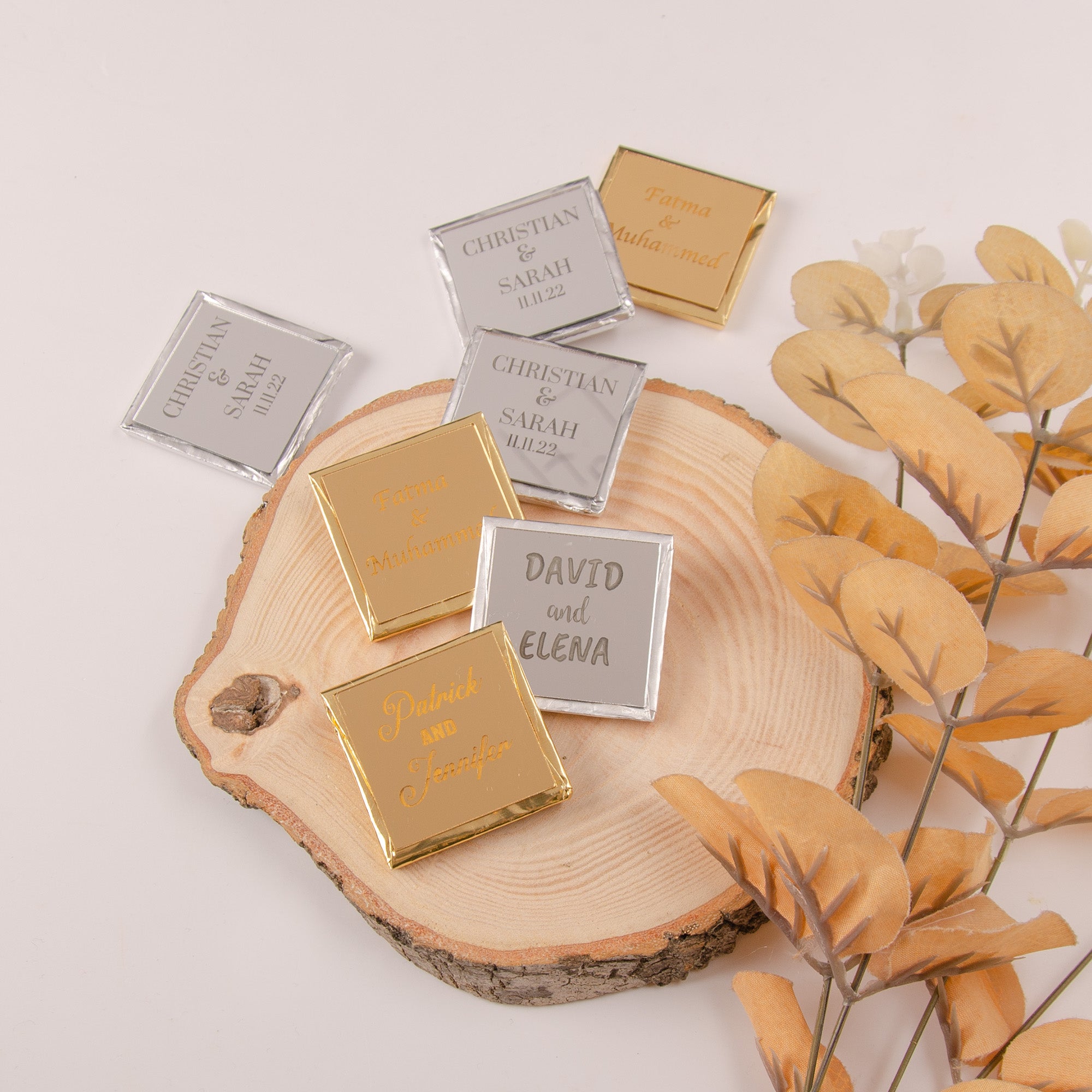 Set of 50 Personalized Wedding Chocolates with Plexi