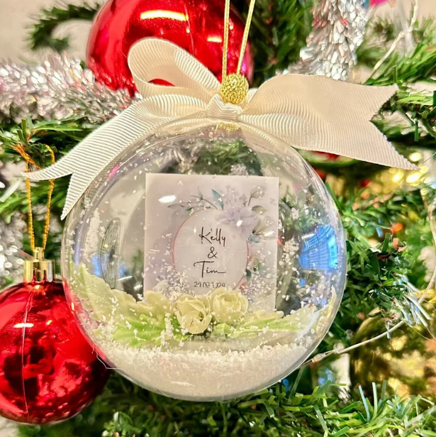 Ornamento personalizzato per invito a nozze, ornamento per matrimonio, calendario, regalo di anniversario, il nostro primo Natale