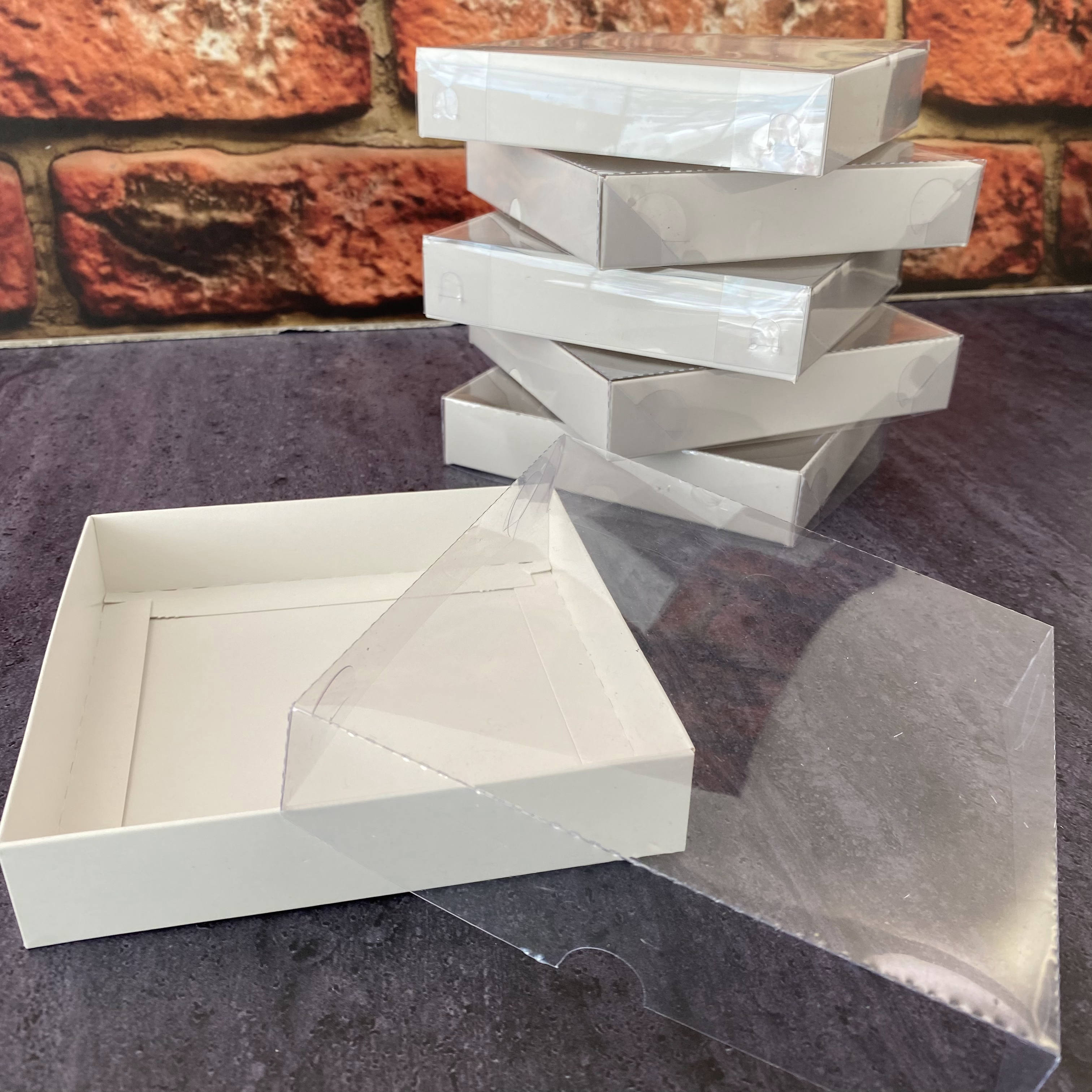 12x12x3 cm Cardboard Box with Clear Lid