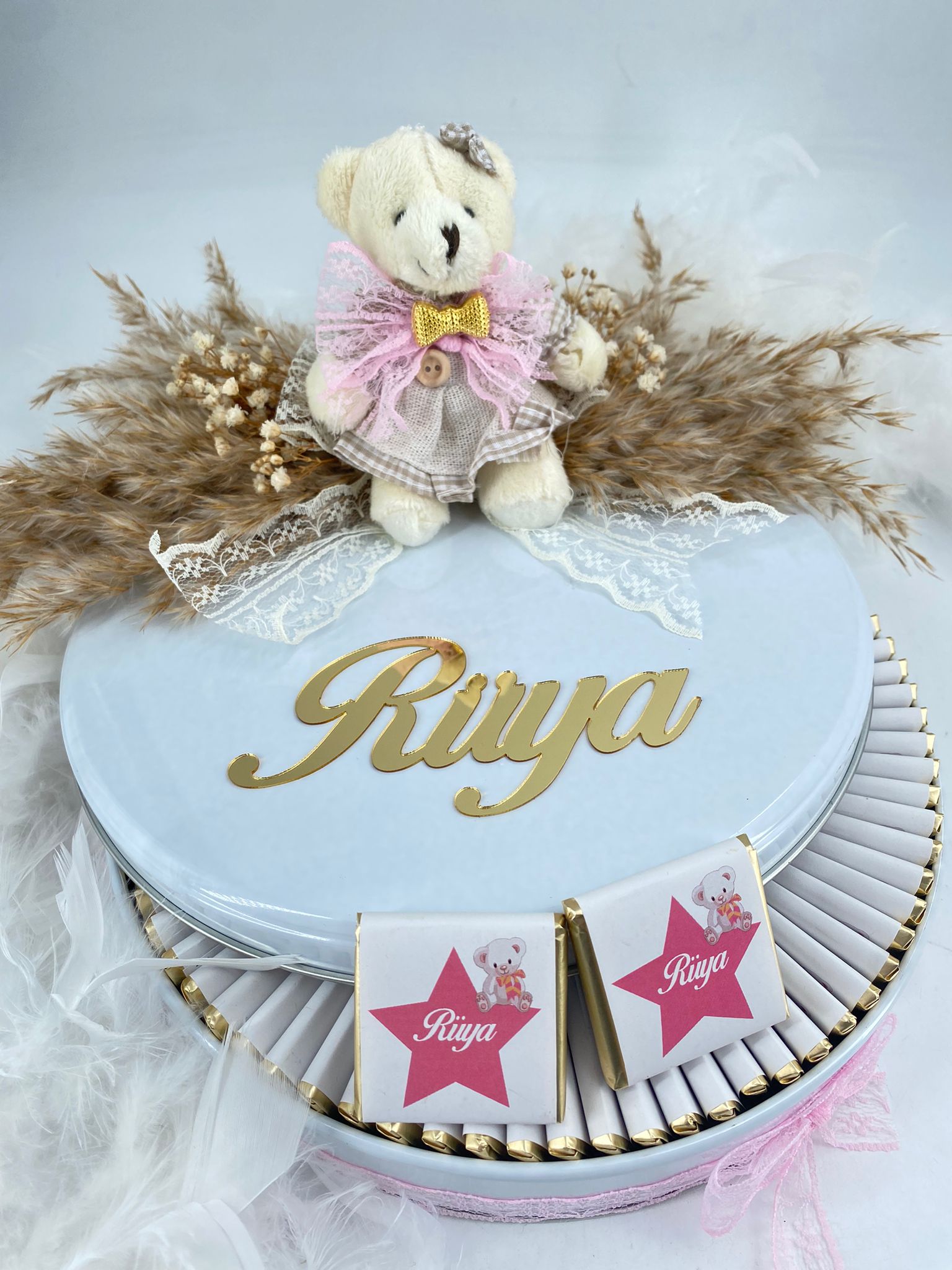 Girl Baby Chocolate with Plexi Metal Box