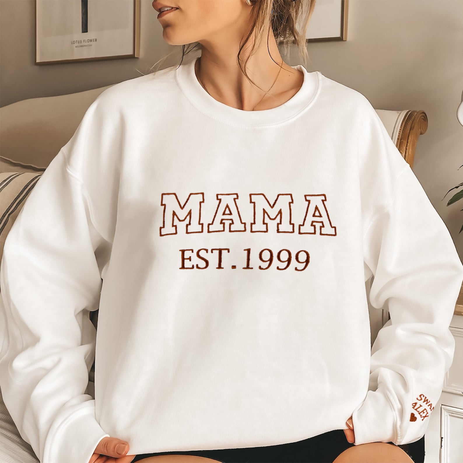 Personalized MAMA Sweatshirt with Kids name | Embroidered Design