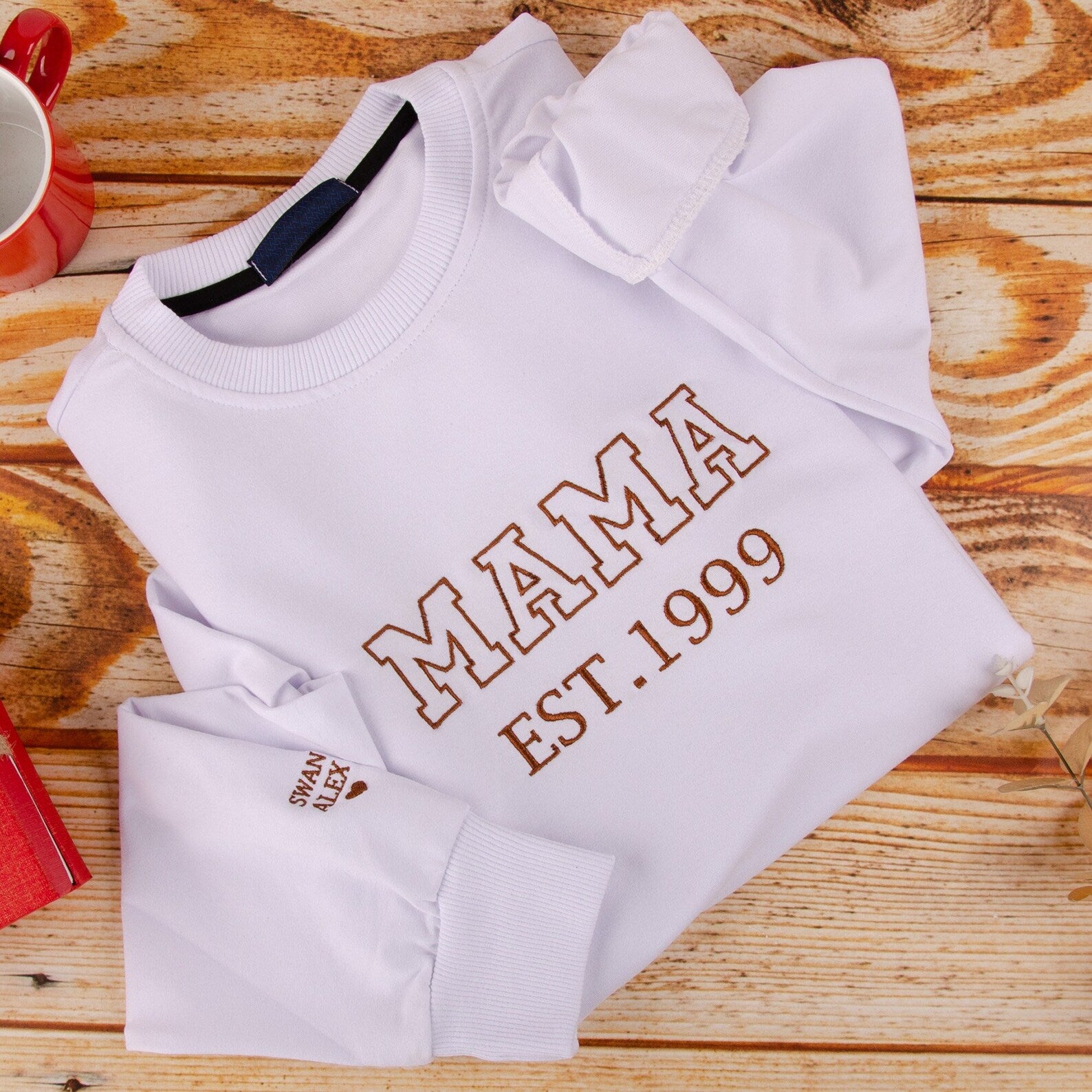 Personalized MAMA Sweatshirt with Kids name | Embroidered Design