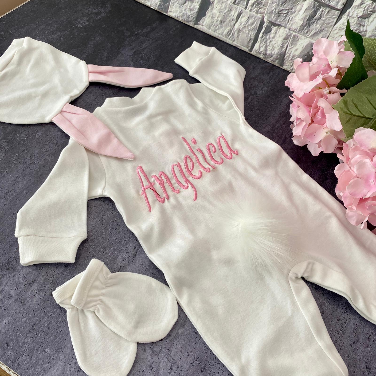 Geborduurde babymeisje ziekenhuis textielset