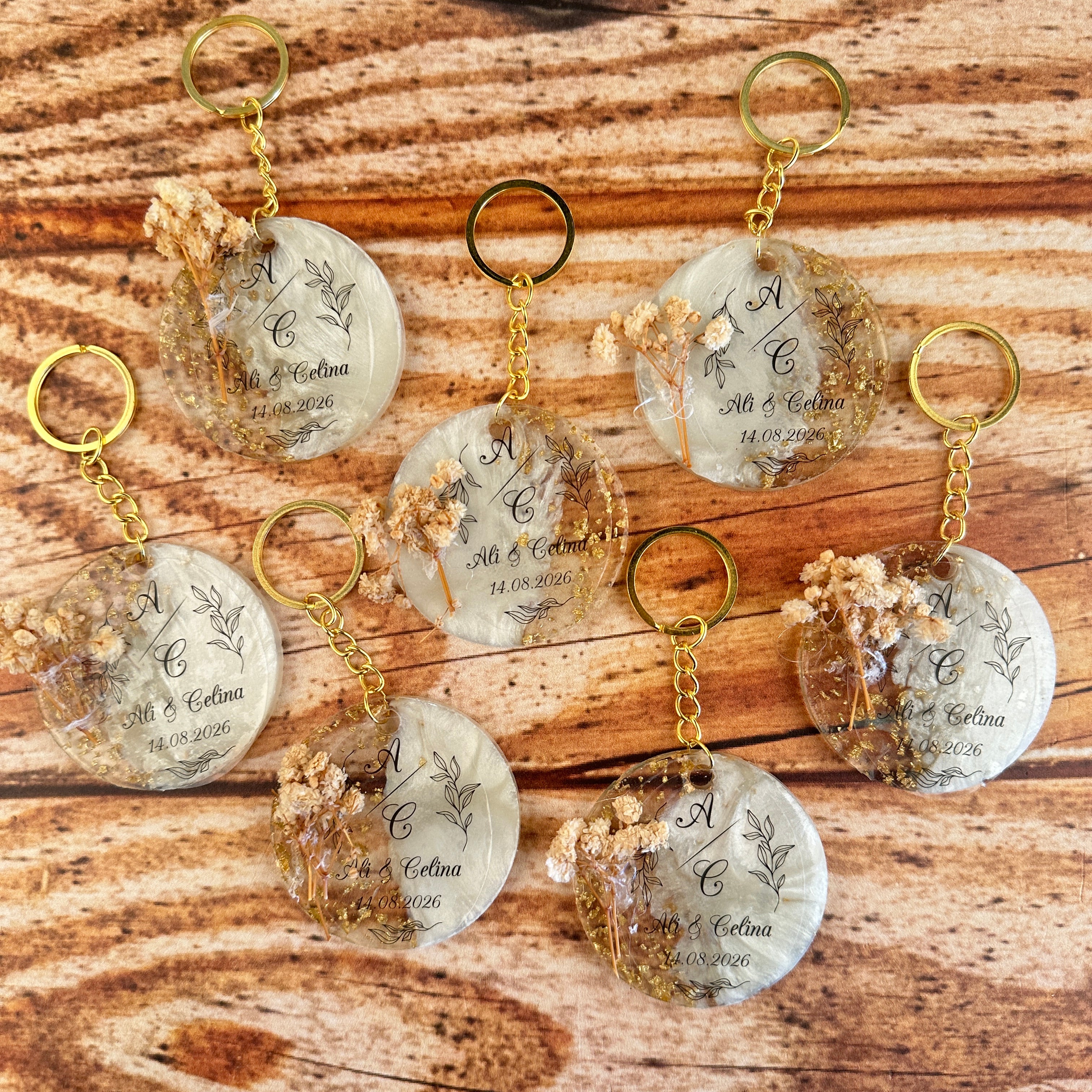 Custom Resin Keychain Gold Epoxy Personalized Wedding Favors Heart Round Floral Bridal Shower Engagement Guest Gifts