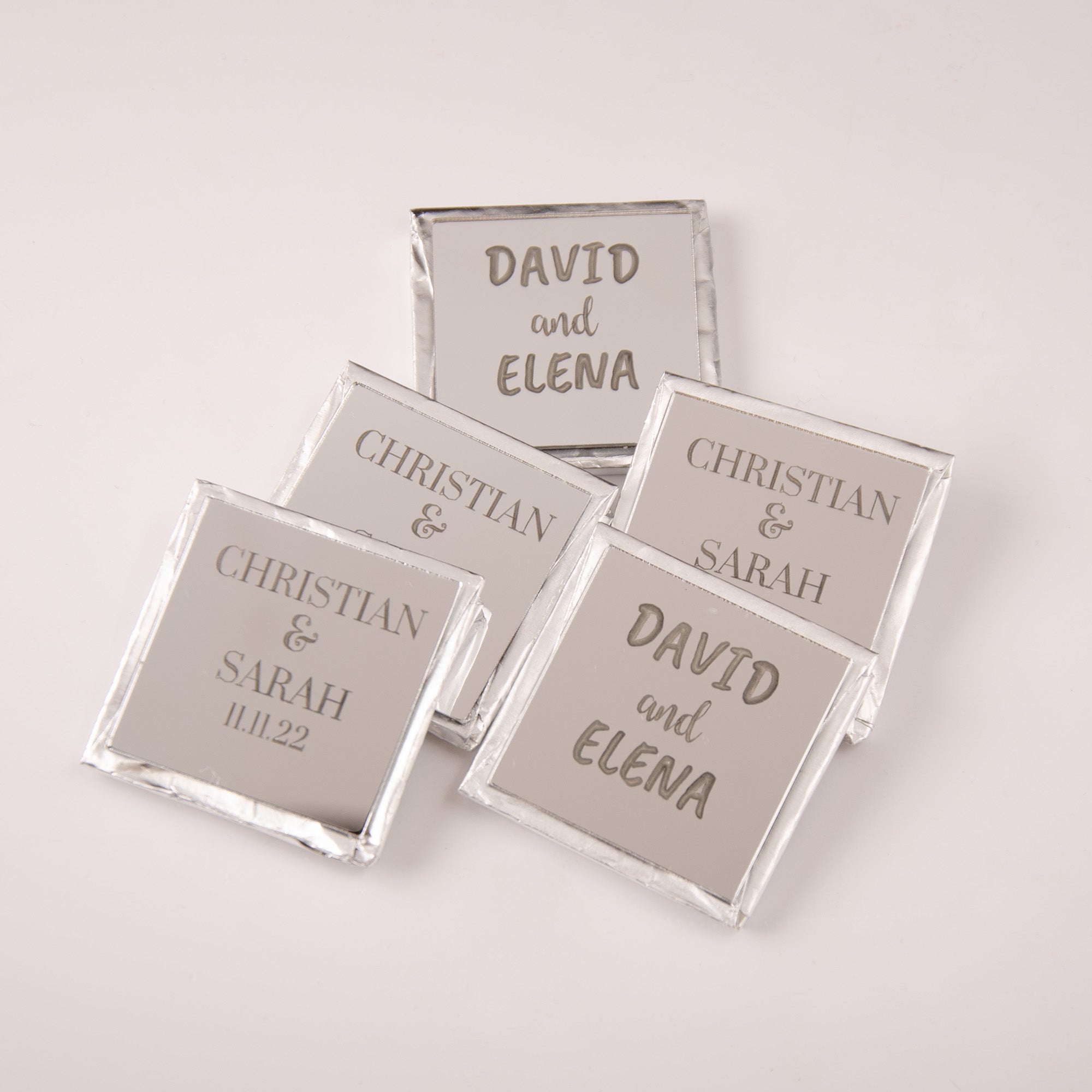 Set of 50 Personalized Wedding Chocolates with Plexi