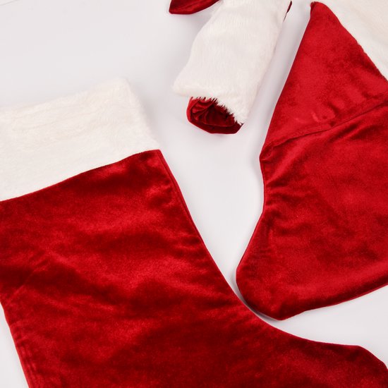 Calza rossa per la decorazione dell'albero di Natale