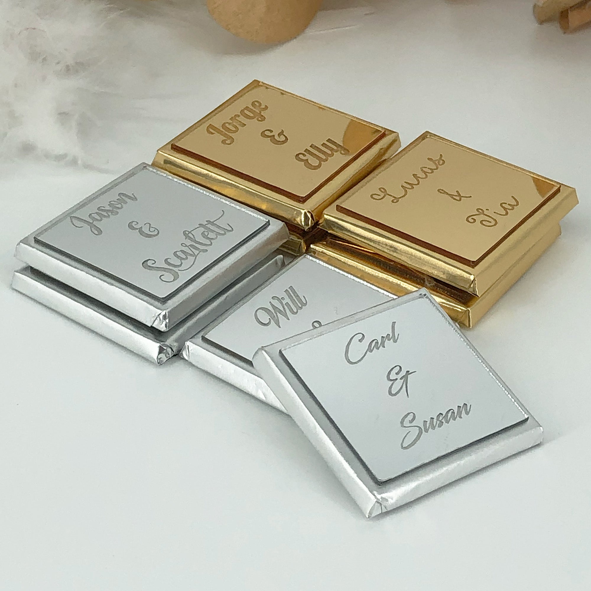 Set of 50 Personalized Wedding Chocolates with Plexi