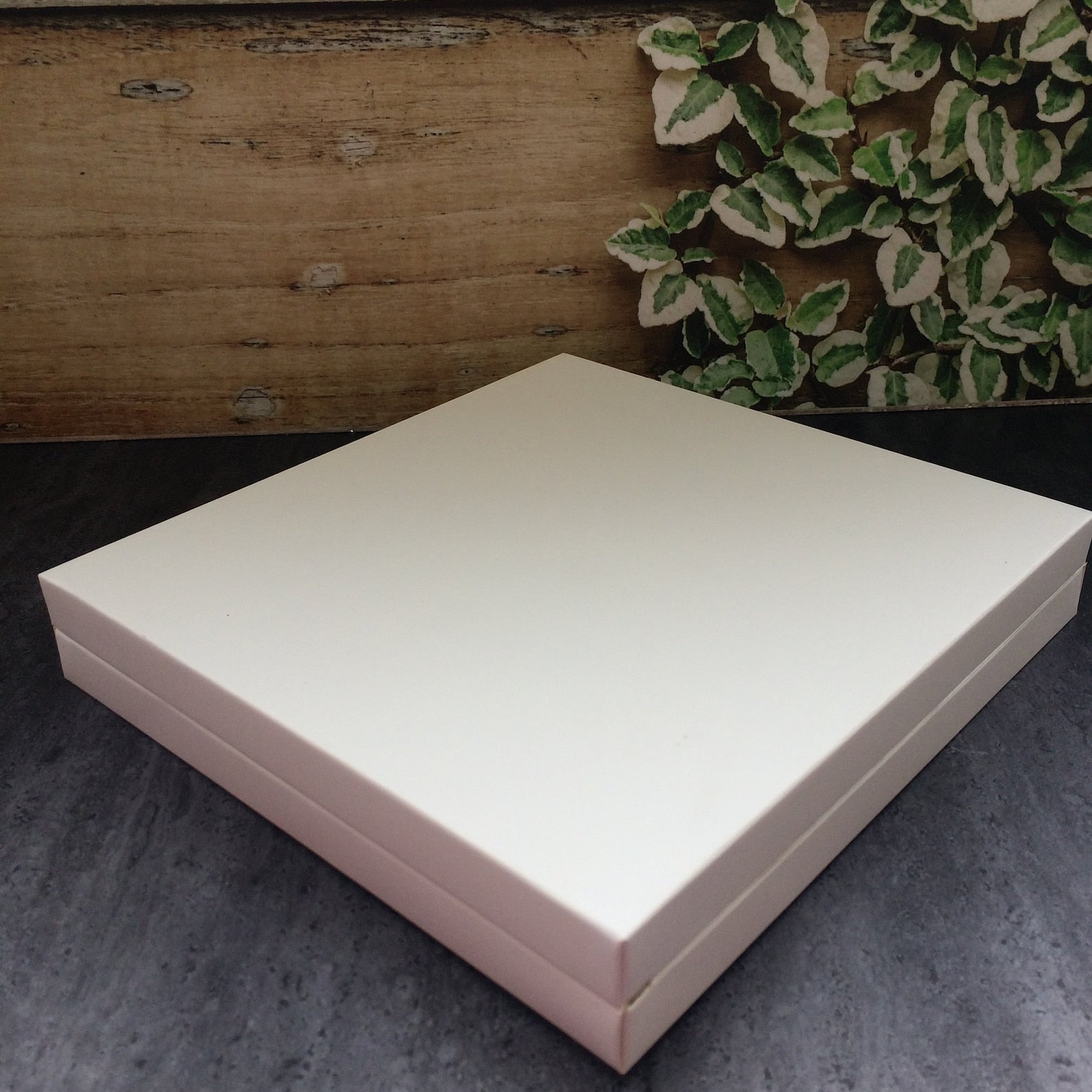 500 gr Cardboard Chocolate Boxes | 4x4 Seperator