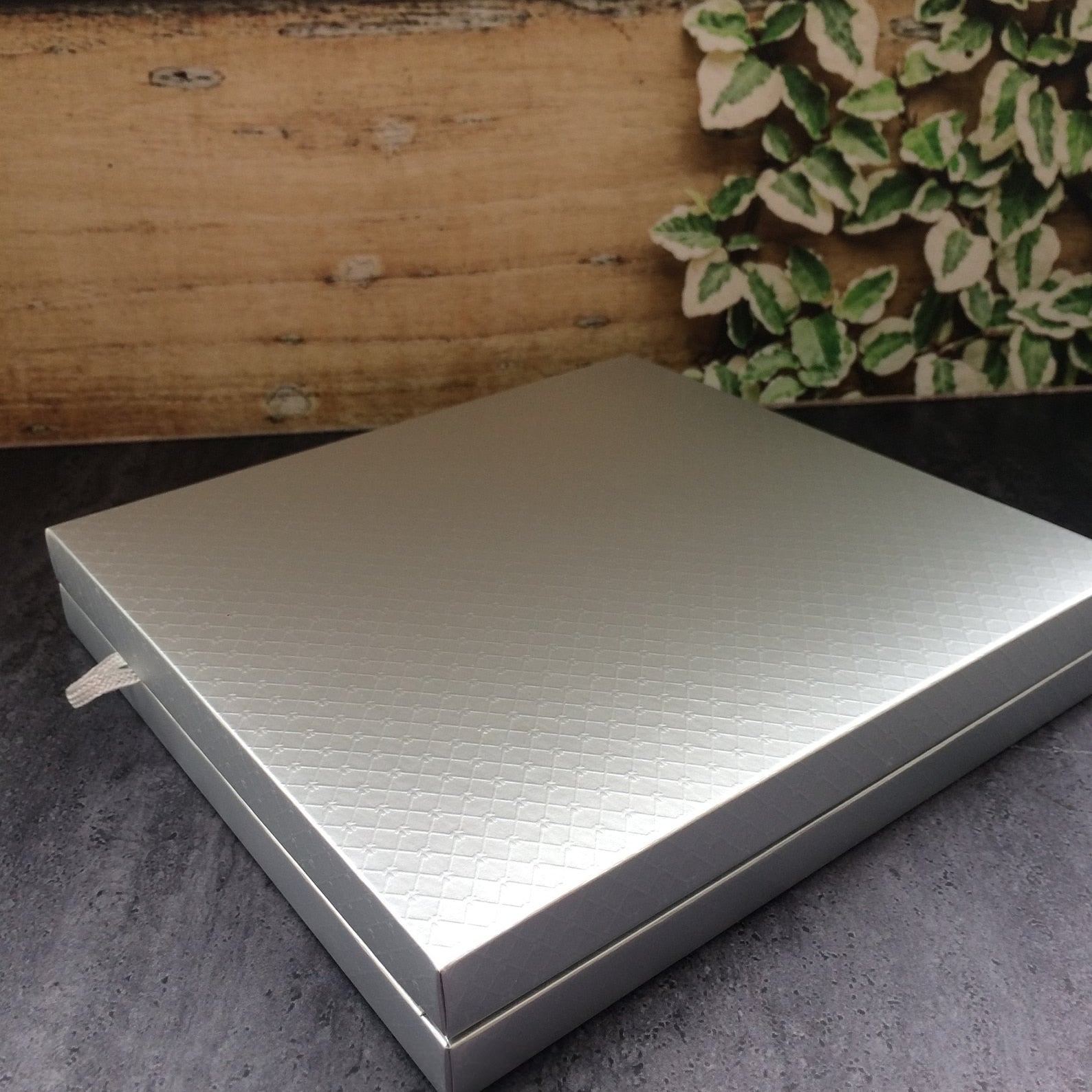 500 gr Cardboard Chocolate Boxes | 4x4 Seperator