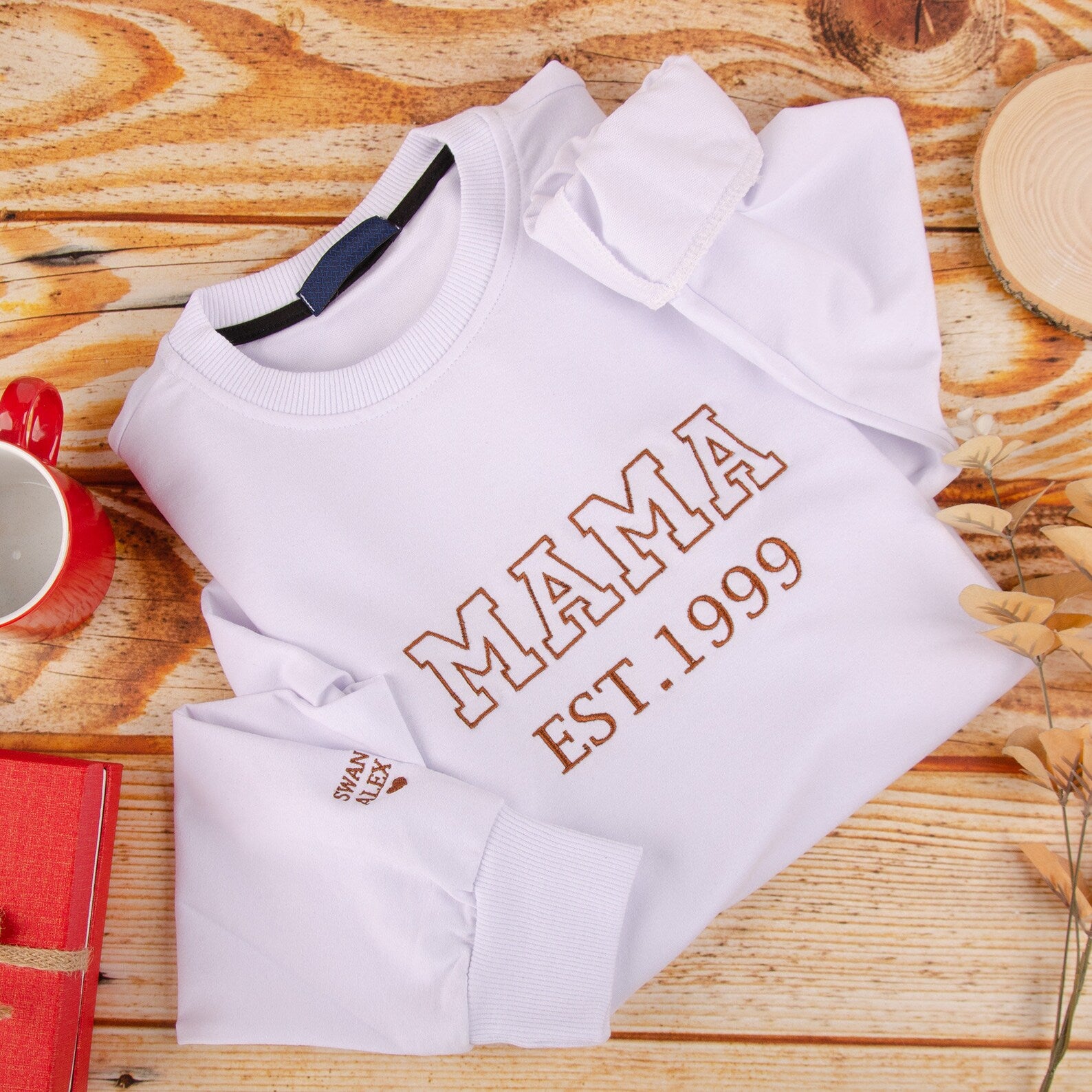 Personalized MAMA Sweatshirt with Kids name | Embroidered Design