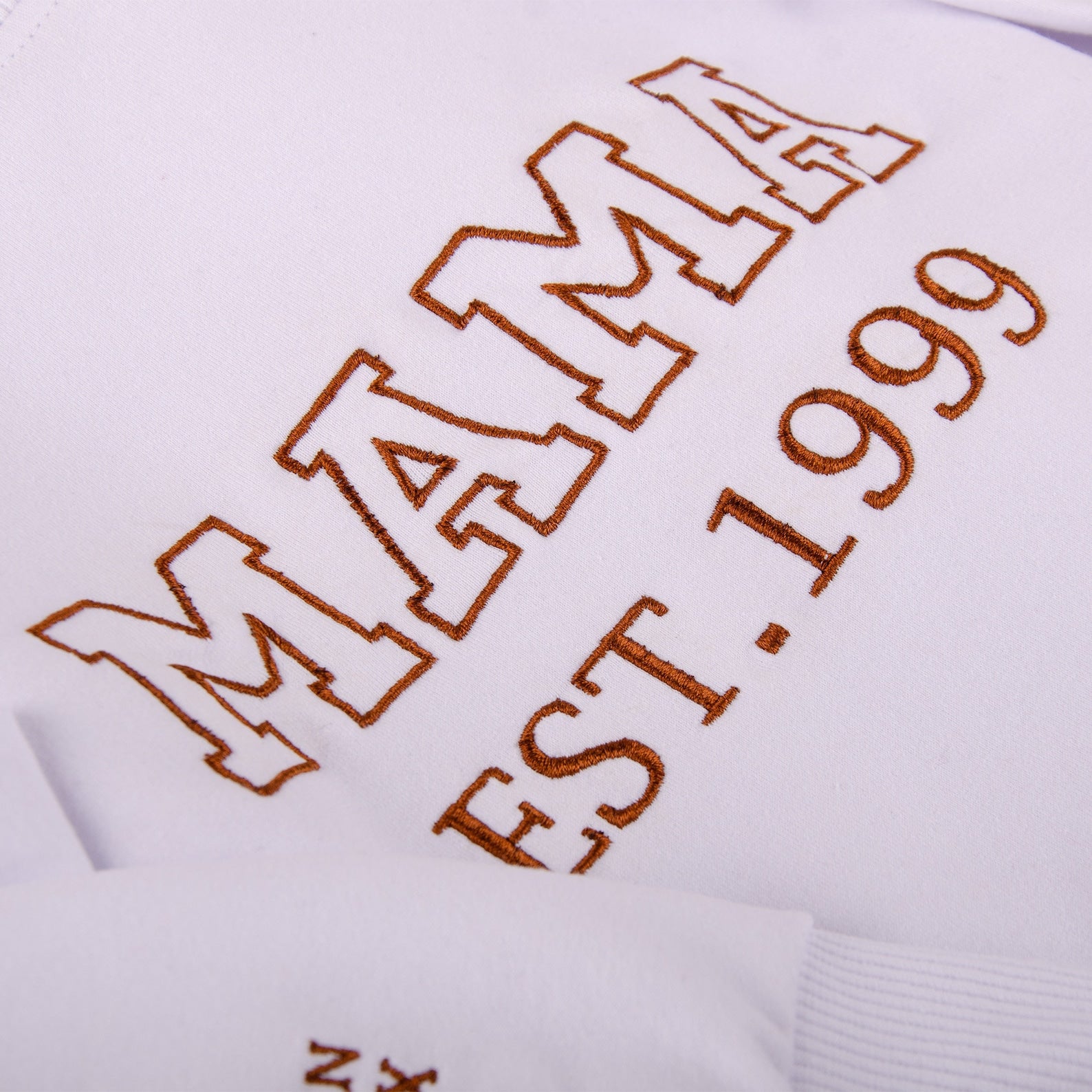 Personalized MAMA Sweatshirt with Kids name | Embroidered Design