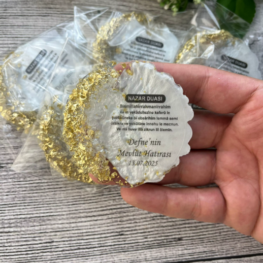 Custom Resin Gold Epoxy Magnet Wedding Favors Personalized Heart Round Floral Bridal Shower Engagement Party Guest Gifts